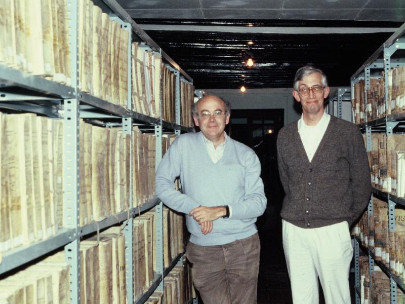 7. Cervera (Catalunya), amb Luis García Ballester, a l'arxiu històric, actual Arxiu Comarcal de la Segarra (octubre de 1986).