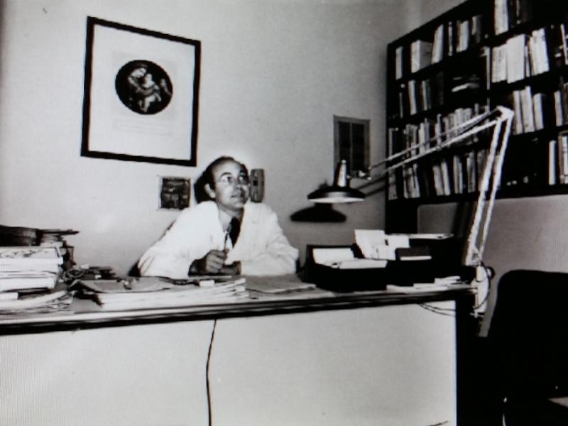 Facultat de Medicina de Granada (1973).